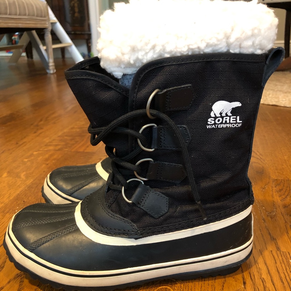 Sorel Caribou Boots Size 7